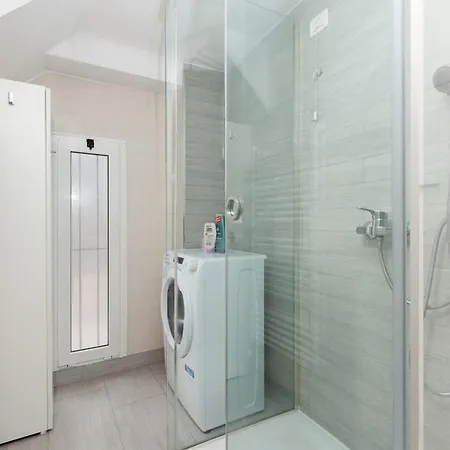 Prada Loft - Posto Auto Privato شقة ميلان