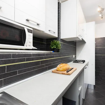 Prada Loft - Posto Auto Privato * ميلان