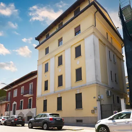 Prada Loft - Posto Auto Privato شقة